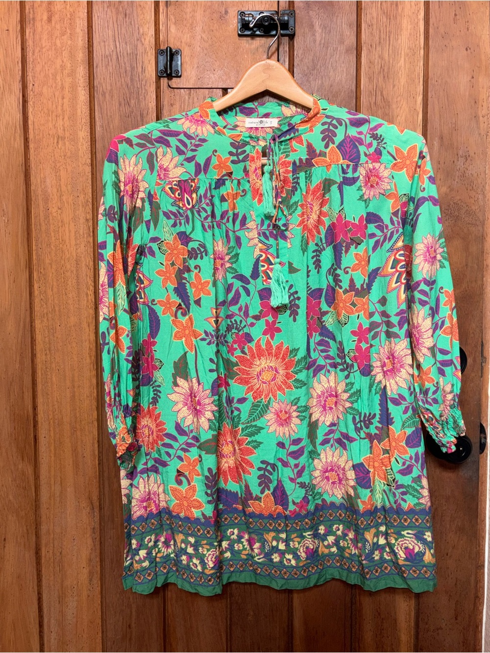 Natural Life Bright Floral Green Long-Sleeve Women's Tunic Top Tassel Tie